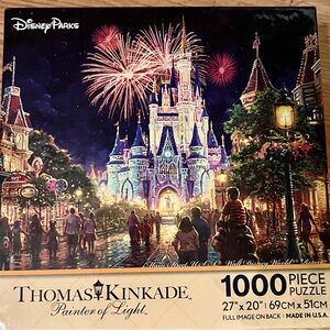 Disney Thomas Kinkade Main Street U.S.A. Enchanted Castle Puzzle. Gold and White